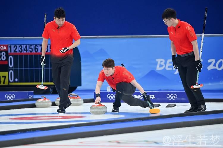 冰壶世锦赛:中国男队2-8负于加拿大,连败两场 冰壶世锦赛:中国男队2-8负于加拿大,连败两场